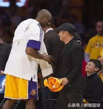 nba球星有哪些是成龙的粉丝(NBA最喜爱的中国明星：功夫巨星李小龙成超巨最爱，一人最意外)