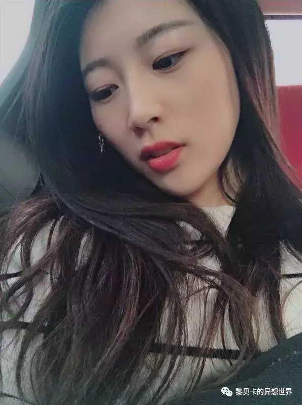 我看了上万篇口红投稿,发现这10支最显白!