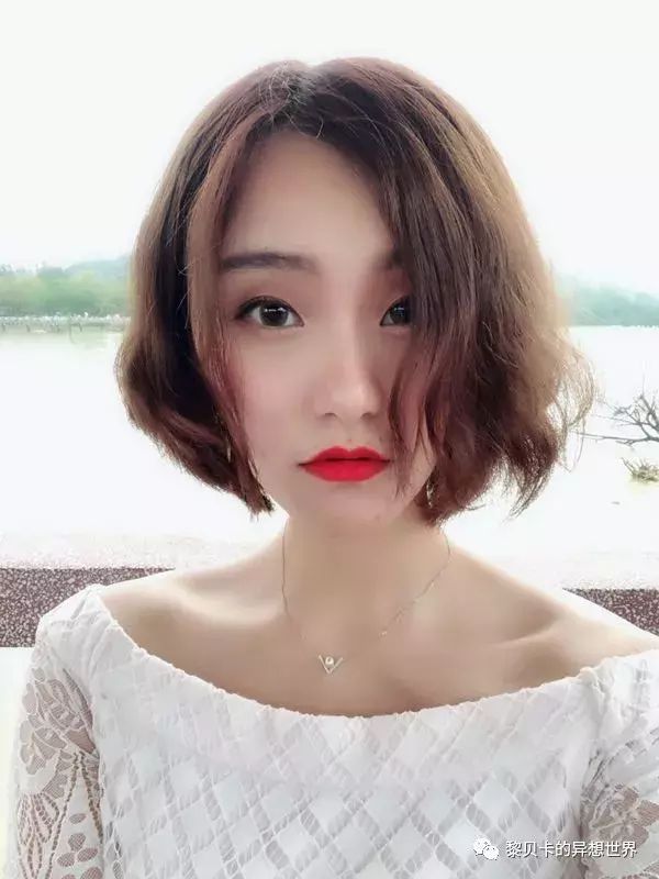 我看了上万篇口红投稿,发现这10支最显白!