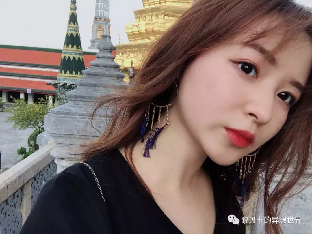 我看了上万篇口红投稿,发现这10支最显白!