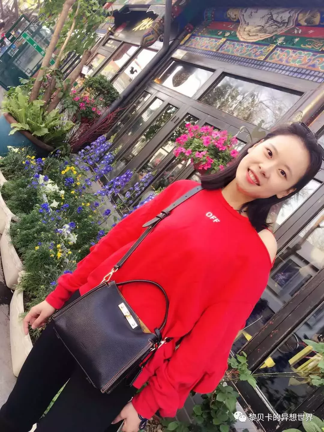 我看了上万篇口红投稿,发现这10支最显白!