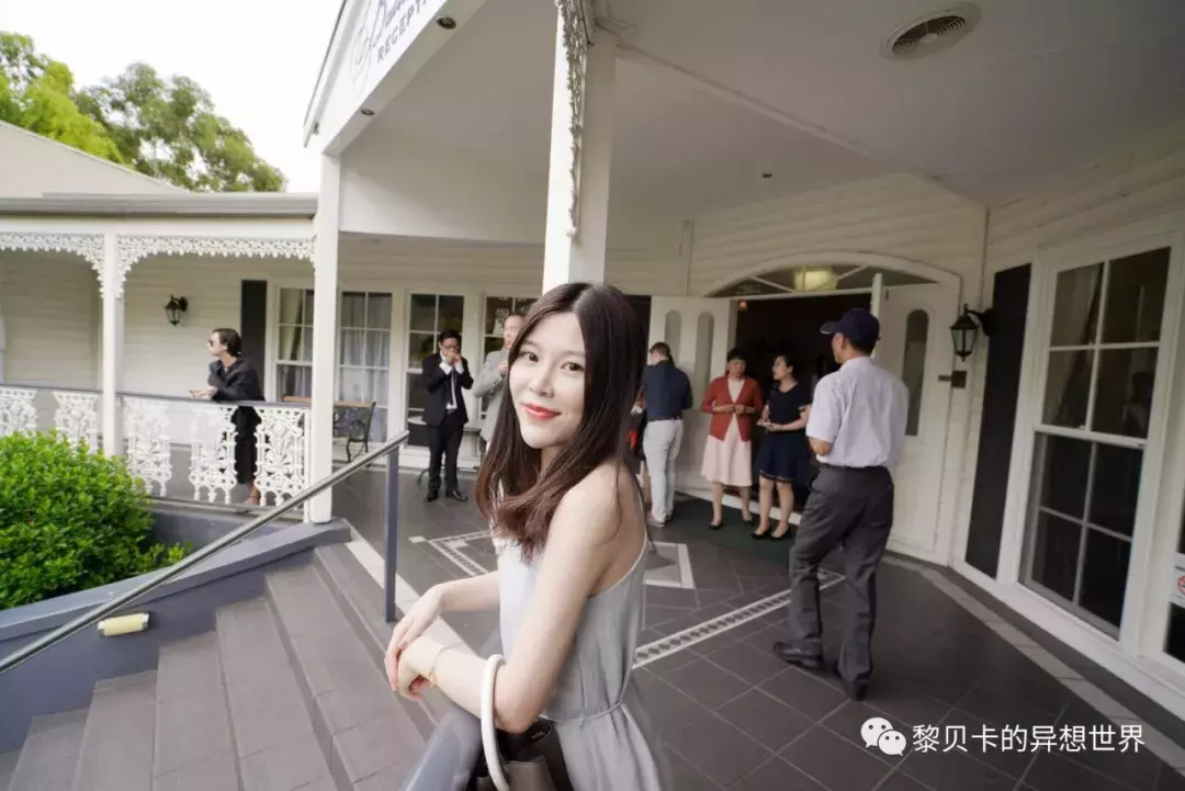 我看了上万篇口红投稿,发现这10支最显白!