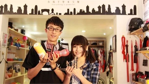 那个卖情趣用品的中国传媒大学美女毕业生后来怎么样了