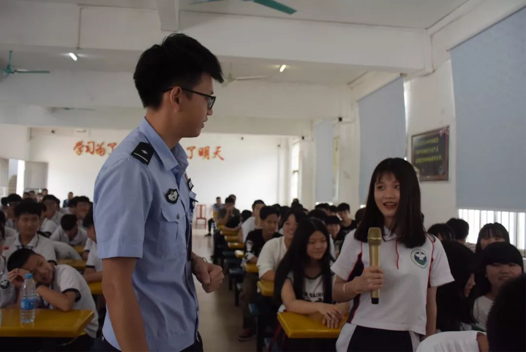 番禺｜来自瘾君子的自白 大石街多所学校的学生走进潭岗强戒所