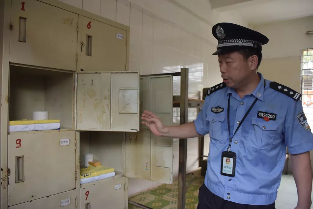 番禺｜来自瘾君子的自白 大石街多所学校的学生走进潭岗强戒所