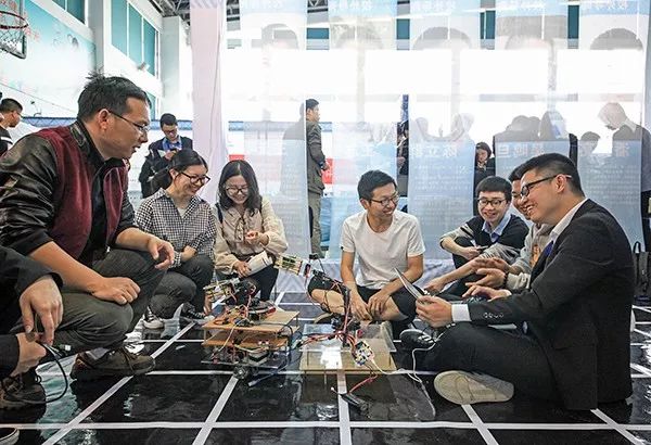 宁波大红鹰学院创业学院获“浙江省普通高校示范性创业学院”称号