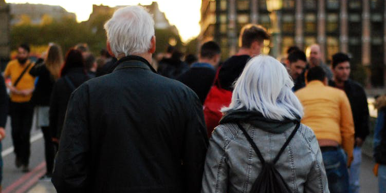 老年人意外险怎么选，你需要道这五个秘密！