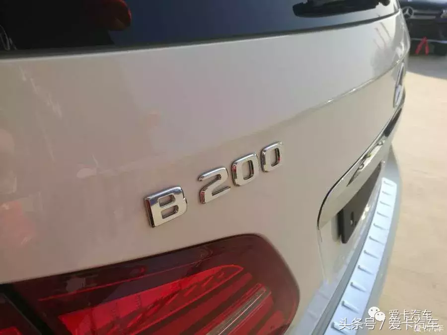 进口品质的奔驰车，如今市场优惠力度不小！买车别错过！