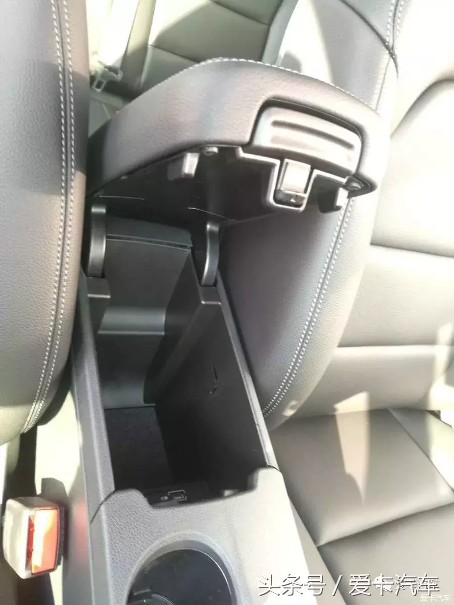 进口品质的奔驰车，如今市场优惠力度不小！买车别错过！