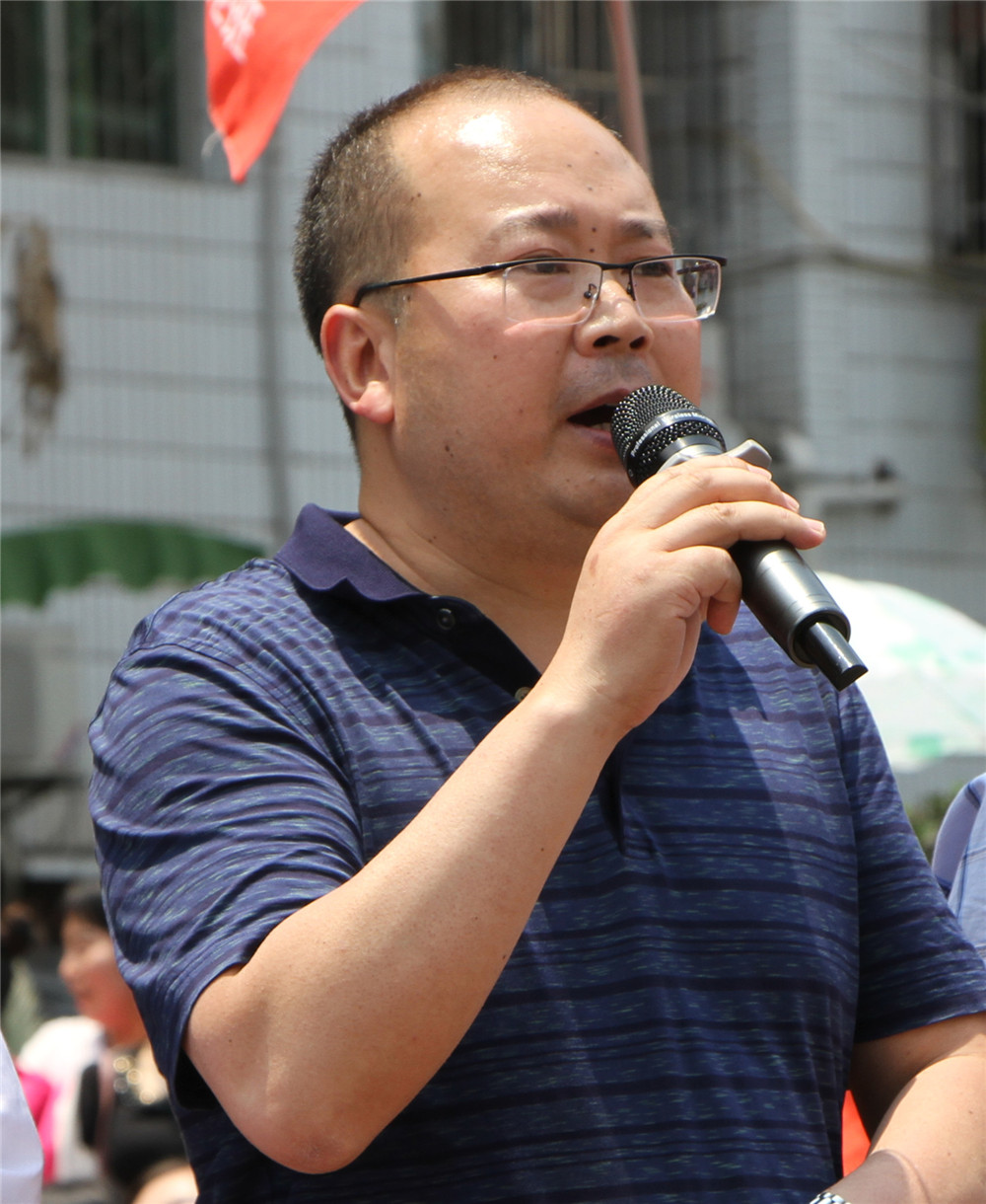 宣汉县南坝中学：千名“精英”赴考 万名群众壮行