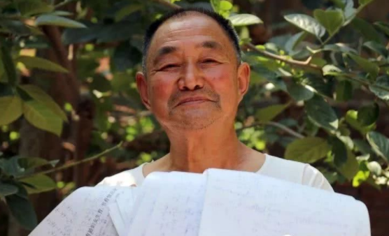 河南滑县一名69岁的老人，再战高考，原因既然是？