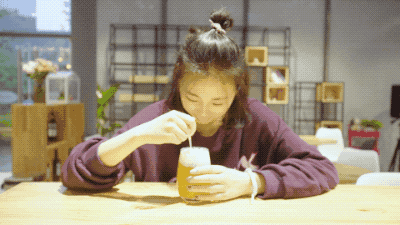 如何在上班期间，正大光明地偷喝啤酒？