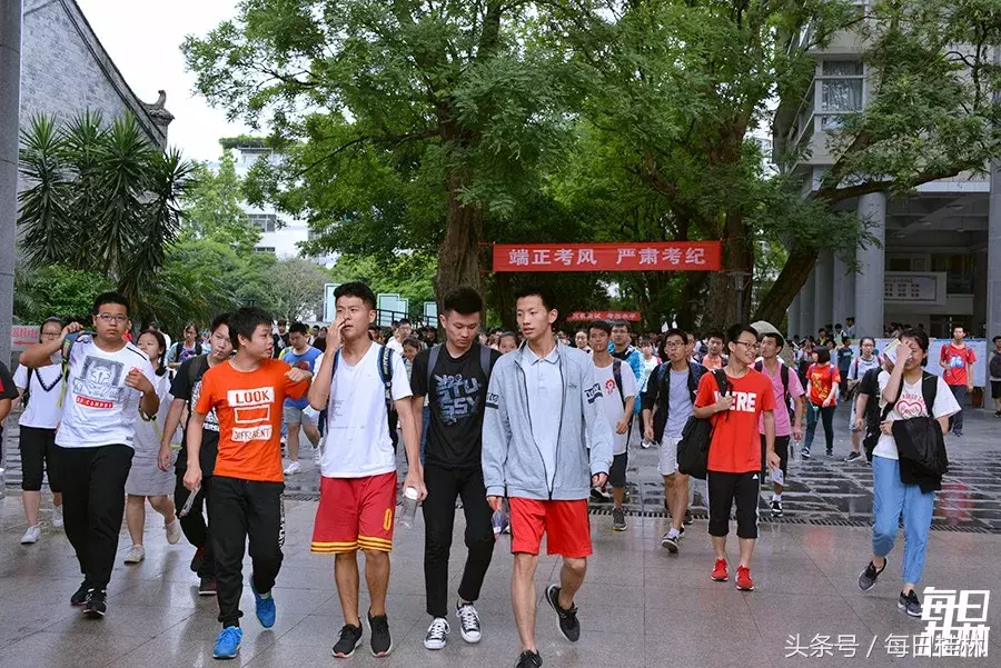 100张照片，告诉你高考中最真实的桂林！越平淡越震撼