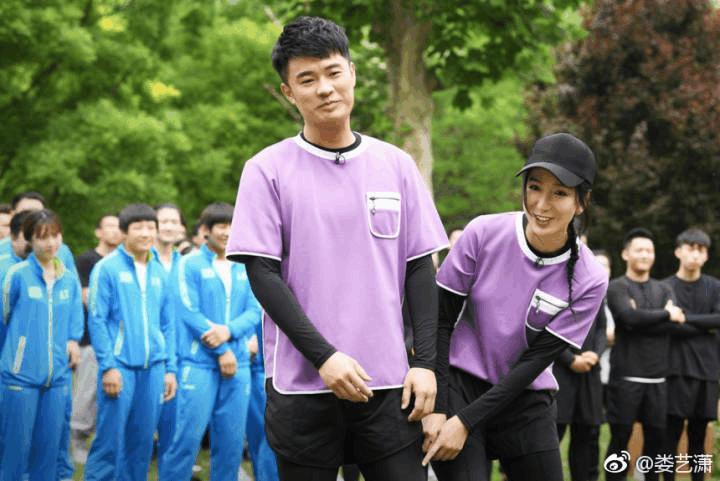 跑男收官站鹿晗缺席，爱情公寓再聚首，天津大学专场引争议