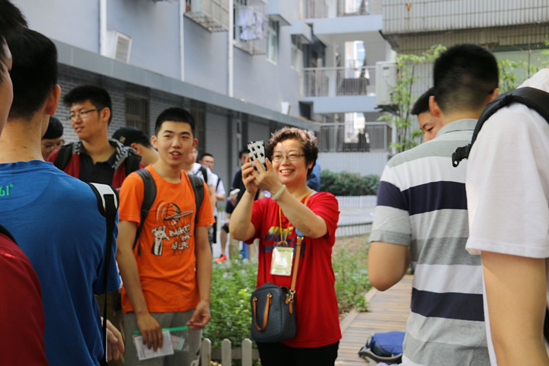 自动驾驶、睡眠健康……都入了今年江苏高考英语卷！来看权威点评