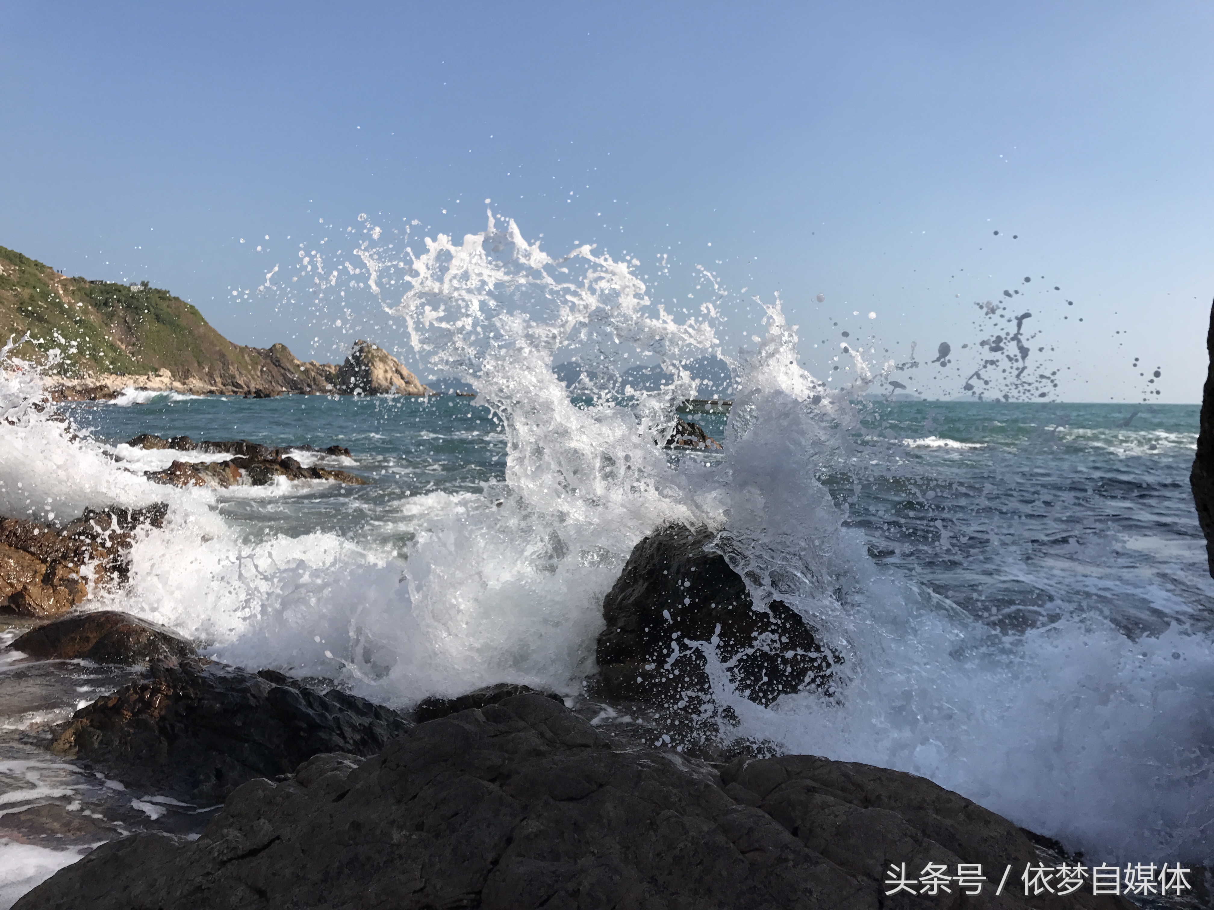 人生的旅途总要有一处风光，叫海岸线