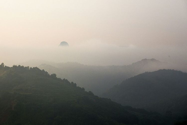 醉美西江晨景