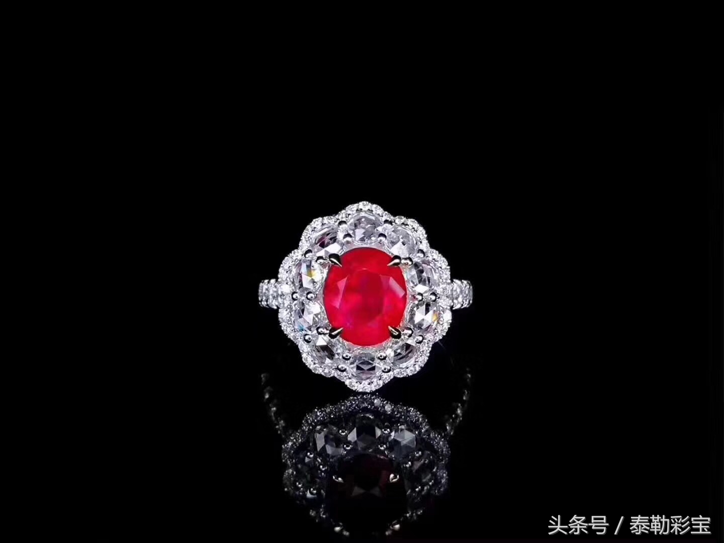 送红宝石戒指代表什么（戴红宝石戒指寓意）