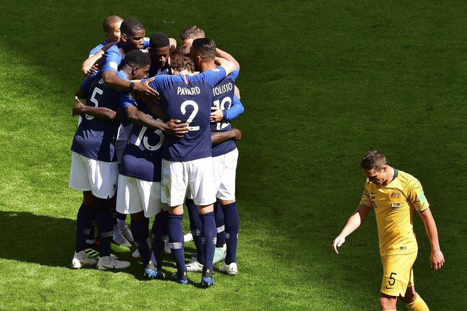 世界杯法国队首战(世界杯法国首战最经典时刻，乌姆蒂蒂致敬前辈)