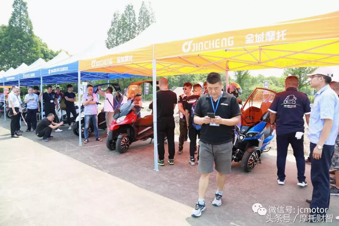 金城摩托代理ADIVA,400ccAD3价格预计10万以内