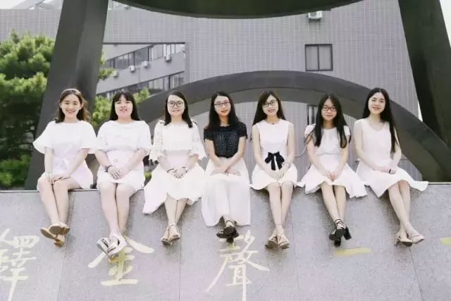 北师大有个学霸女神宿舍：7人集体保研！四年奖学金14万！