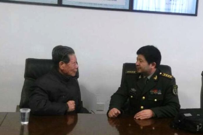 一位老軍人粗茶淡飯健身養性看淡世事95歲保持健康體魄