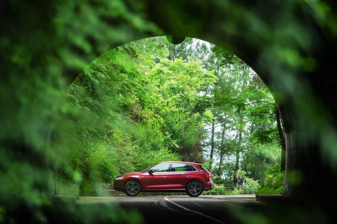 穿了“L”码的奥迪Q5L 重新定义高档中型SUV