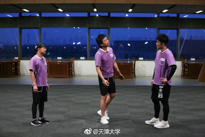 跑男收官站鹿晗缺席，爱情公寓再聚首，天津大学专场引争议