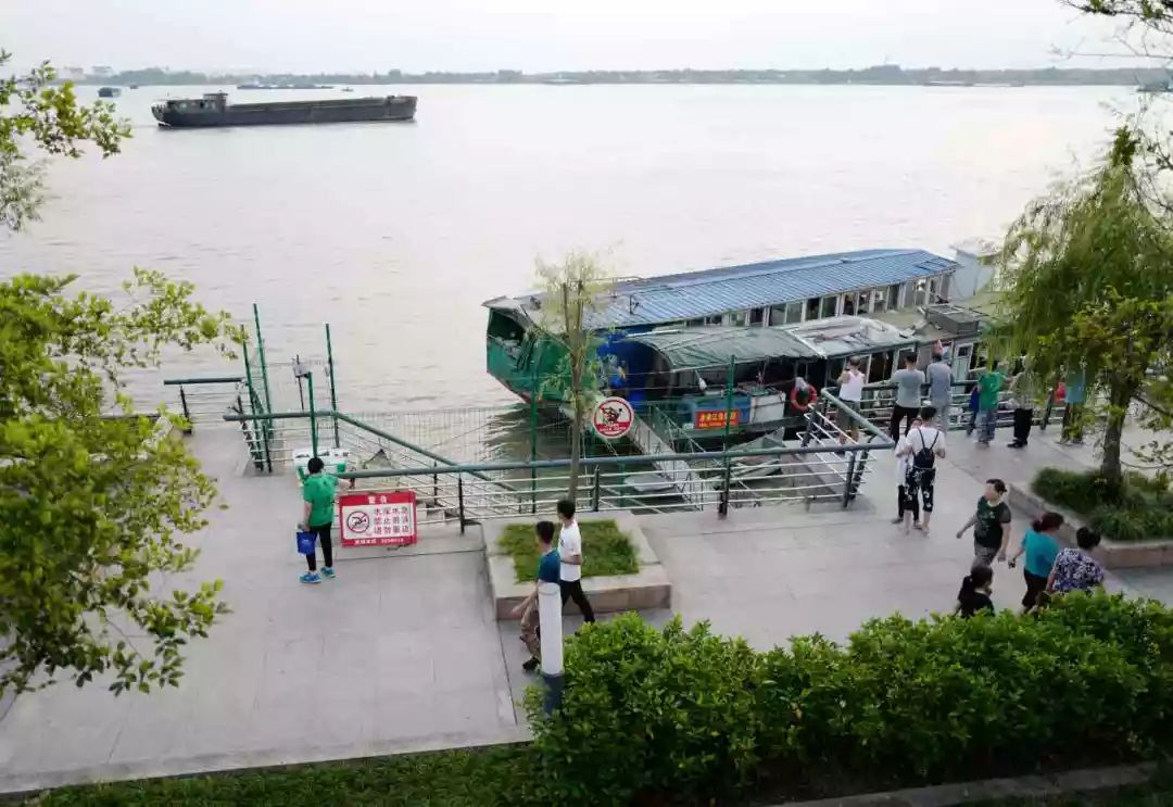 「早安·芜湖」高考成绩23日中午可查，上午10点公布最低录取分数线