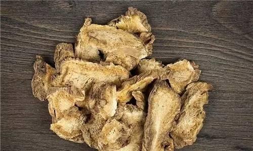 独活,用于风寒湿痹,腰膝疼痛,少阴伏风头痛