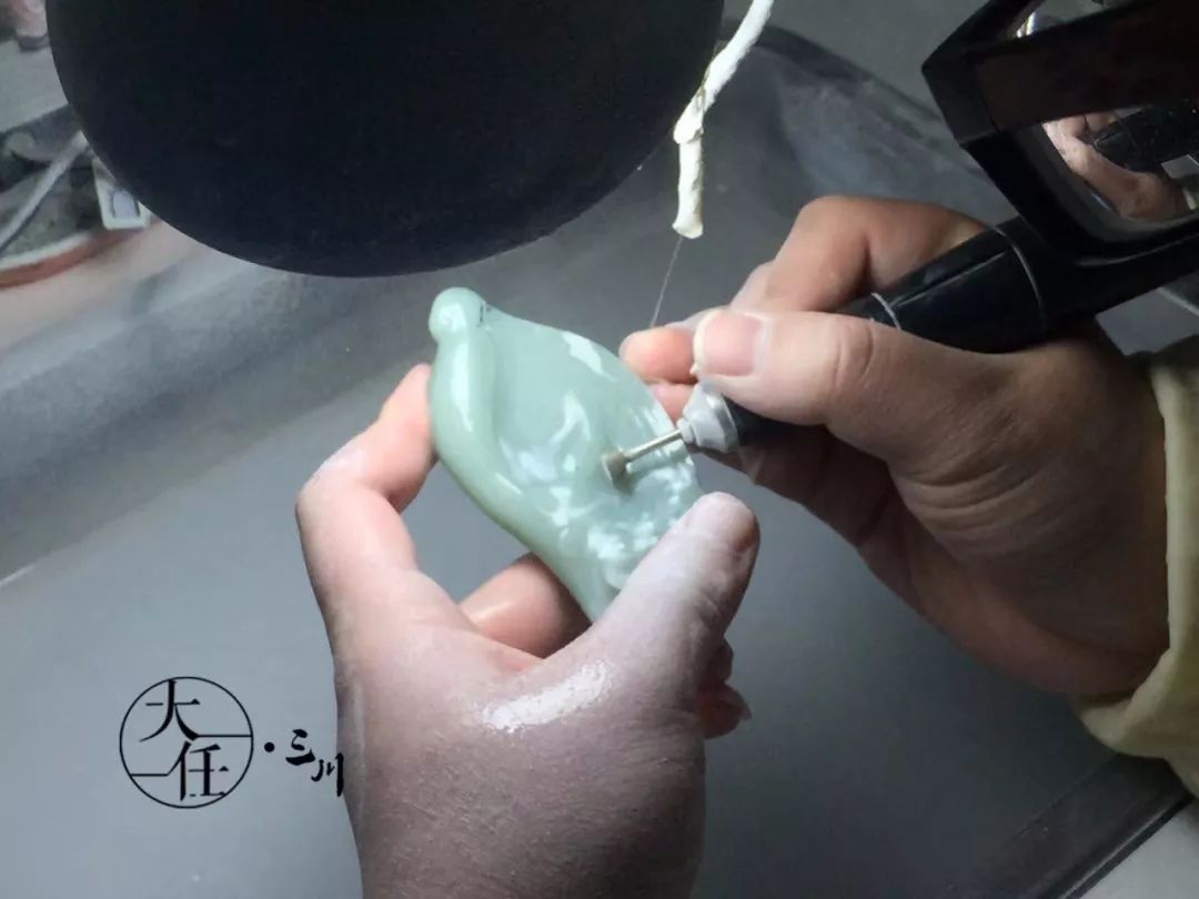 男人最好的玩具——扳指，它的富贵都是这样“戴”出来的！