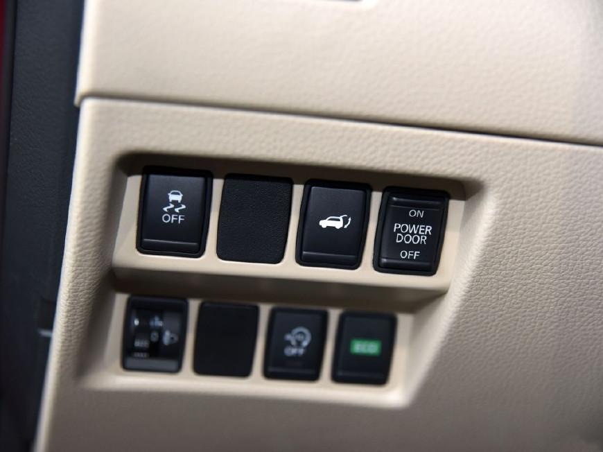 畅销合资车：家用紧凑SUV 日产奇骏VS大众途观 谁更好？