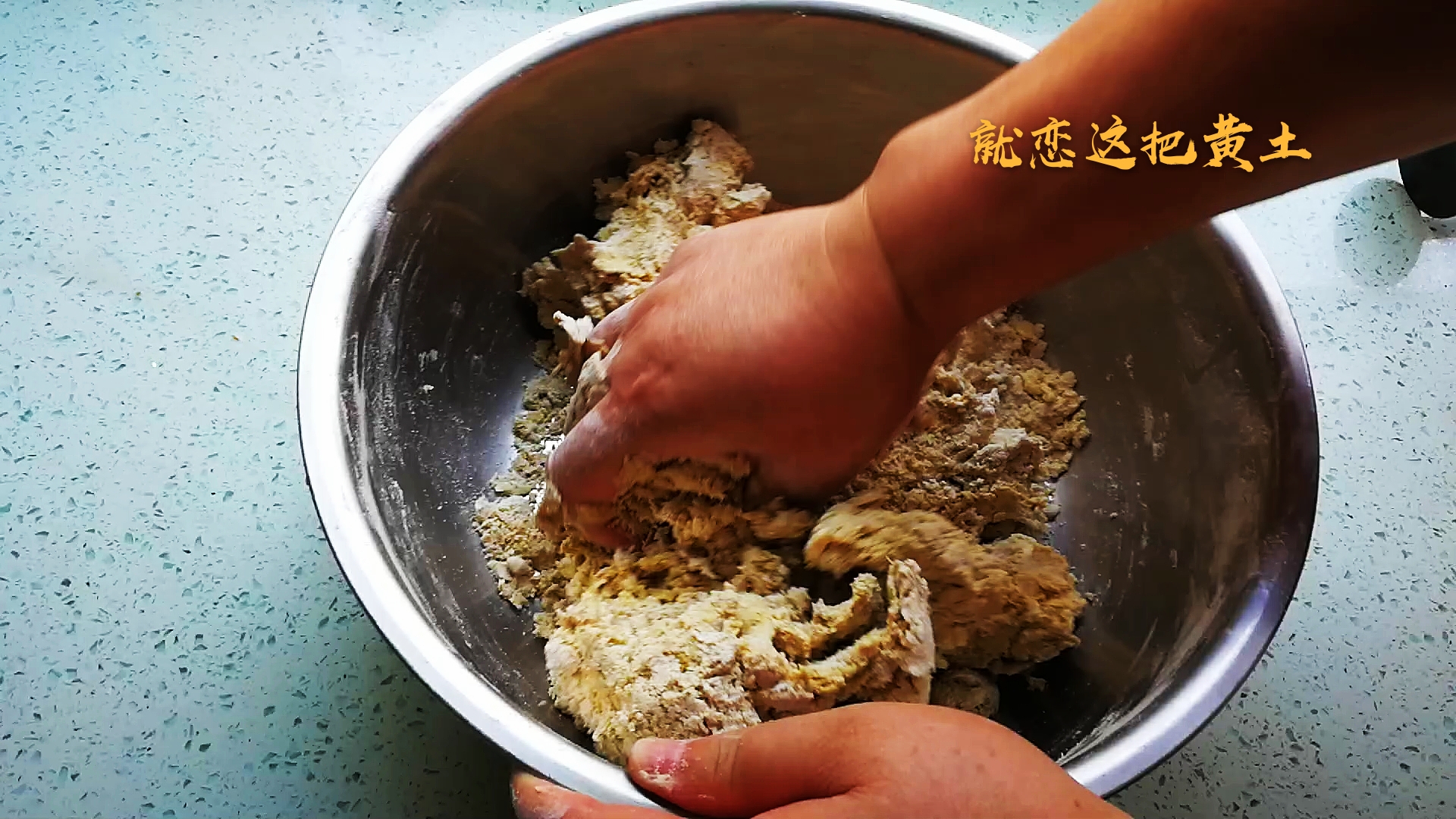 荞麦饸饹面怎样制作不断条？原来和面时需要加这几样东西，快收藏