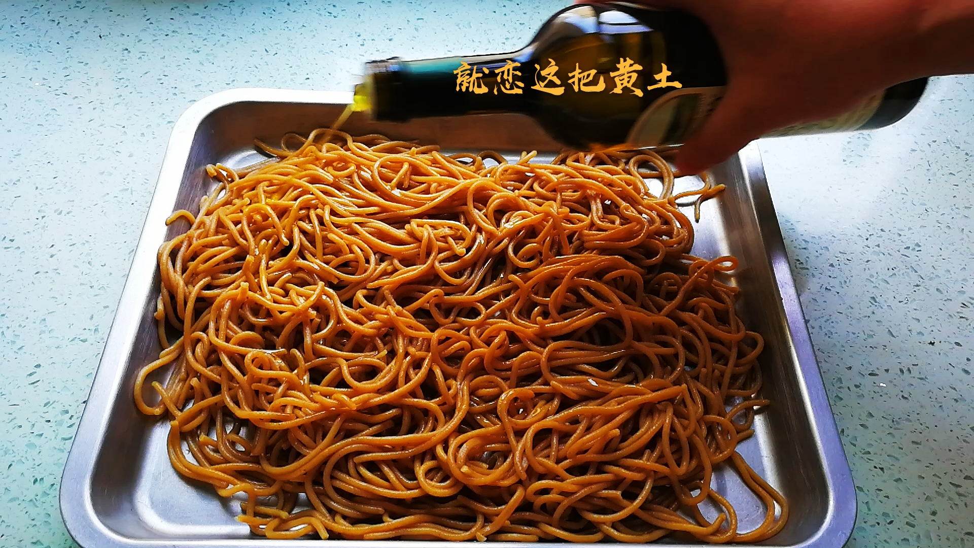 荞麦饸饹面怎样制作不断条？原来和面时需要加这几样东西，快收藏