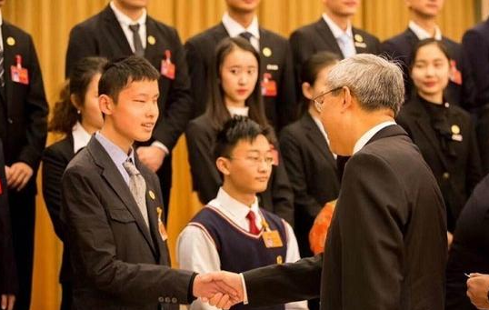 上海高考第10名的盲童：“盲”只是你的特点，不是你的缺陷