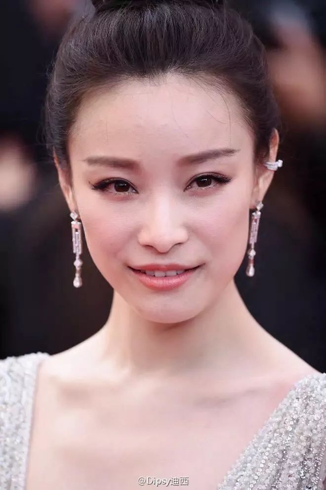 闭口能让颜值降多少？看101小姐姐就知道了……