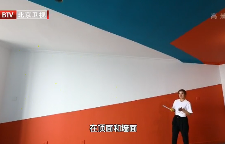 一家三口挤25㎡小单间，毫无隐私，丈夫6年无法上床