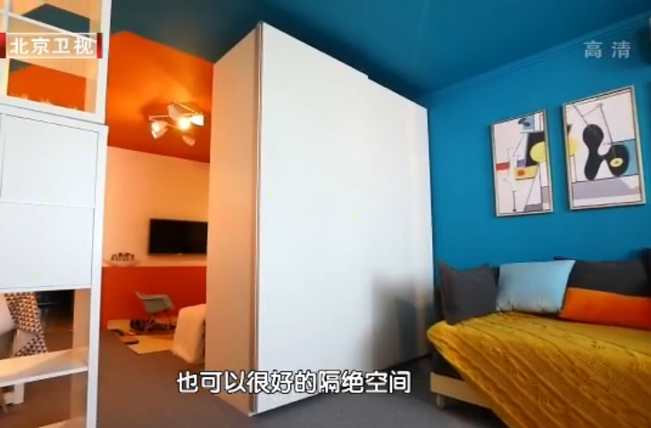 一家三口挤25㎡小单间，毫无隐私，丈夫6年无法上床