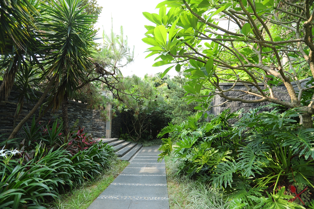 累了就停下来看风景，陪孩子坐看云起静待花落