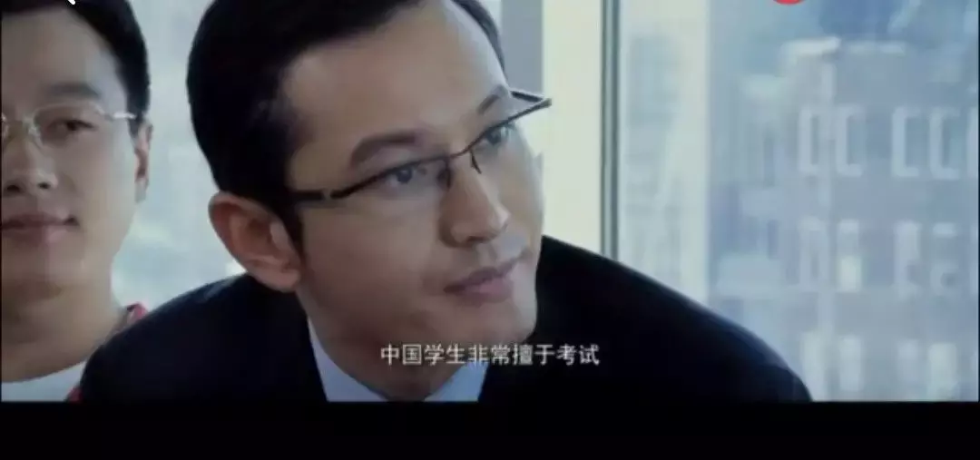 心有猛虎,细嗅蔷薇,收放自如的周树或许是最真的黄晓明