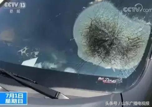 车内放瓶矿泉水，结果引火烧车！你家车里有这些危险操作吗