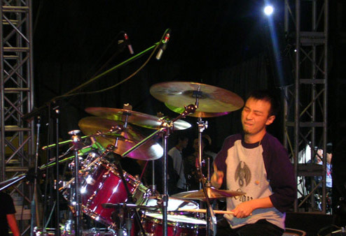 中国摇滚十大乐手排行榜-中国摇滚乐坛最顶尖的十位鼓手(下) - 114