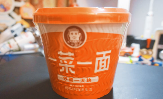 深度横评！10款网红泡面试吃，哪款是你的菜？
