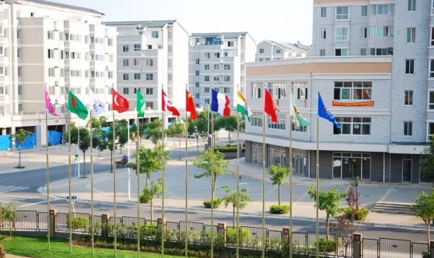 壕！郑州这些“贵族学校”，月薪上万的家长都不一定负担得起！