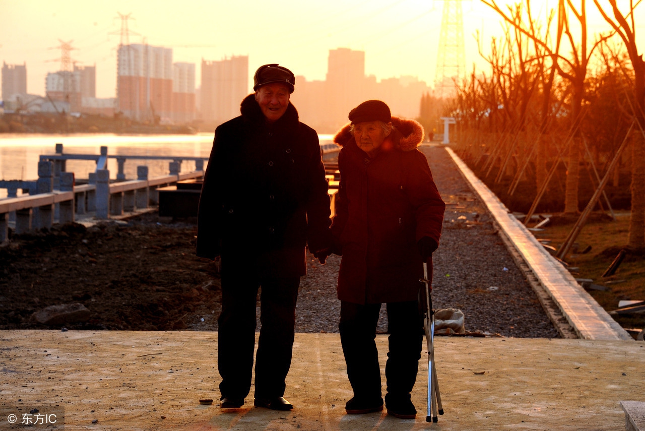 感人的情书情话故事集锦:长辈们的爱情,看红了眼眶