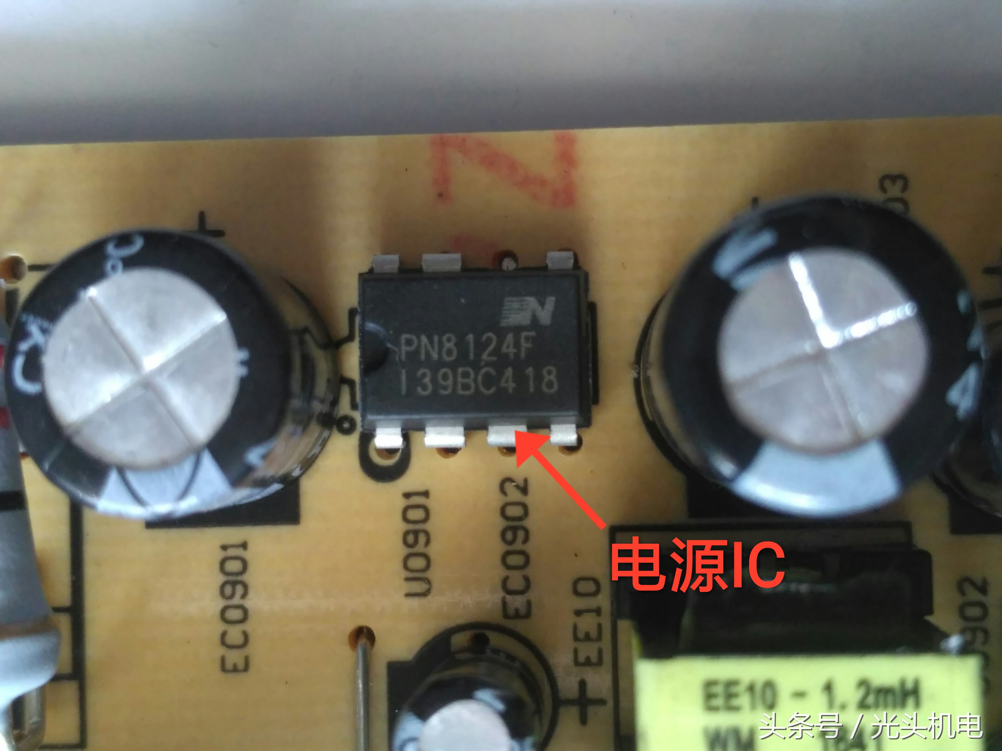 %title插图%num