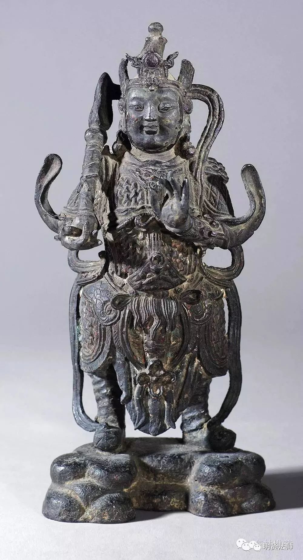 韦驮菩萨(梵文skanda),又称塞建陀天,私建陀天,建陀天和违驮天.