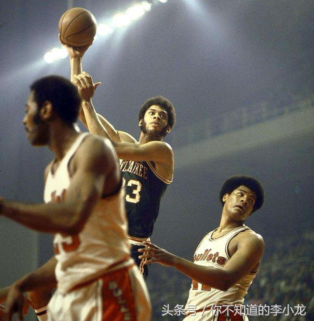 nba哪些球星是李小龙粉丝(龙文化现象｜偶像中的偶像：李小龙的那些NBA超级巨星粉丝们)