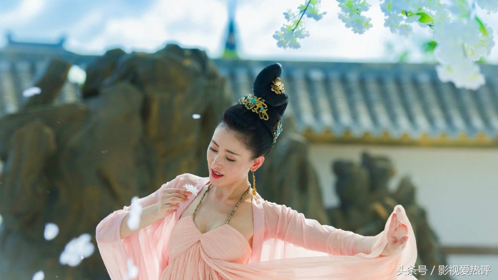 这3部网剧都不是大制作，热度却是最火爆！脑洞大开的剧情