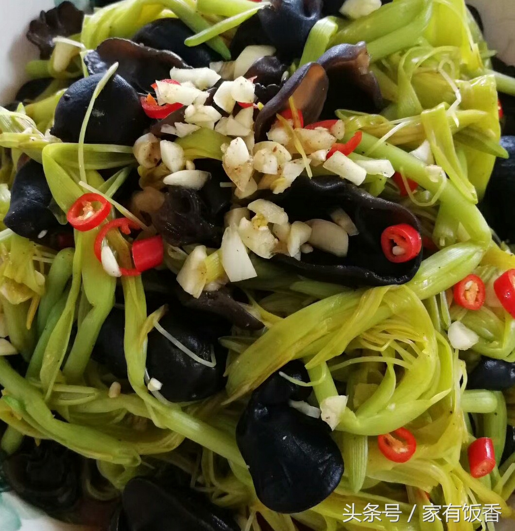 新鲜的黄花菜可以放心吃(新鲜的黄花菜可以放心吃吗)